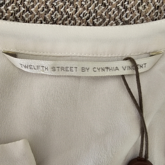 Twelfth Street by Cynthia Vincent "Both Sides Now" Lace Bib Blouse - Picture 9 of 12